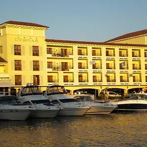 ***** Hotel Delamar Harbor United States